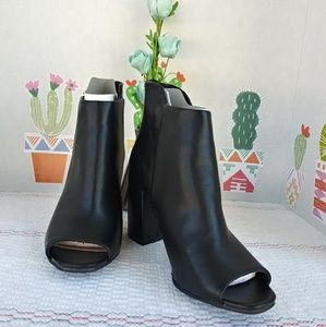 Seven Dials Tinsley Ankle Boots